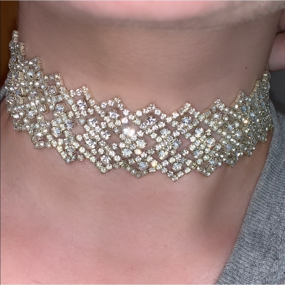 Choker Necklace